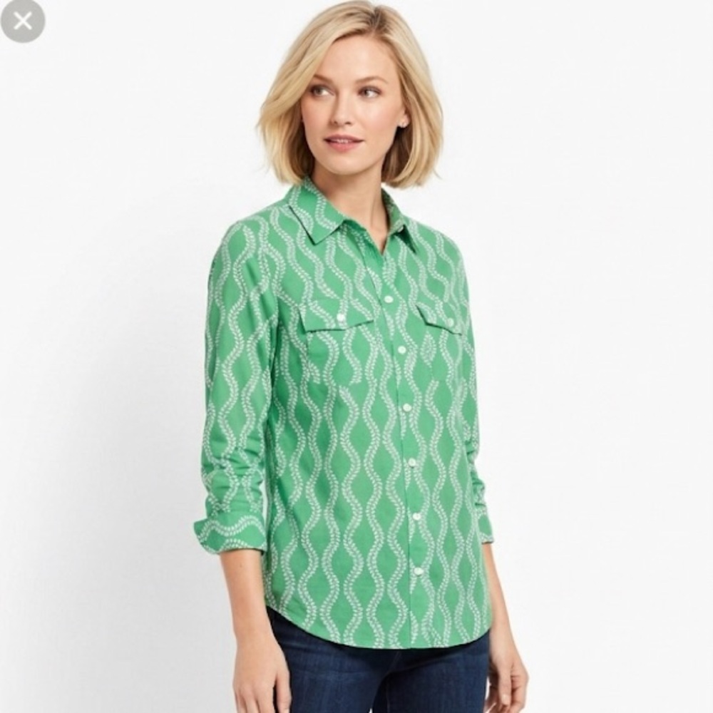 Talbots medium petite green and white long-sleeve button down cotton shirt